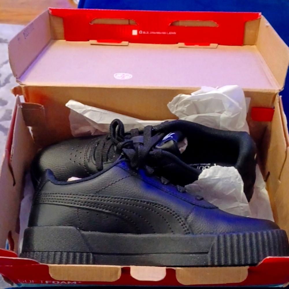 Puma sneakers